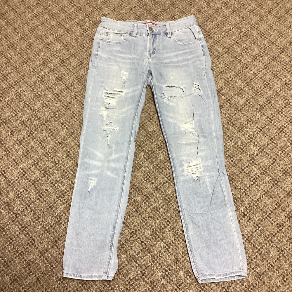 UNIONBAY Mid Rise Vintage Peg Light Wash Distressed Blue Jeans * Size 0